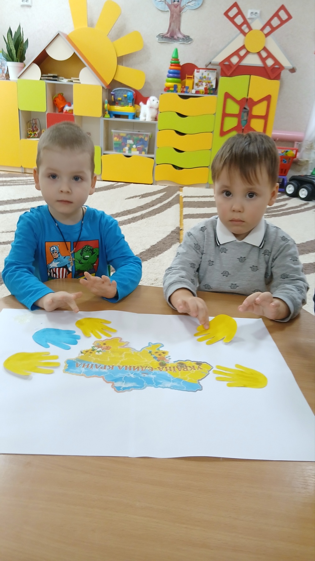 Фото без опису