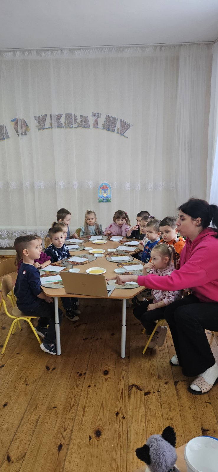 Фото без опису
