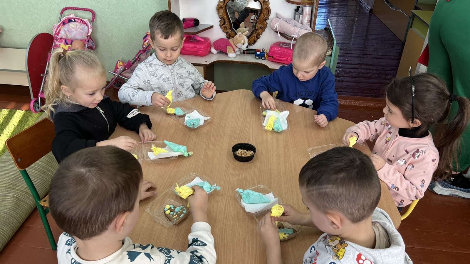 Фото без опису