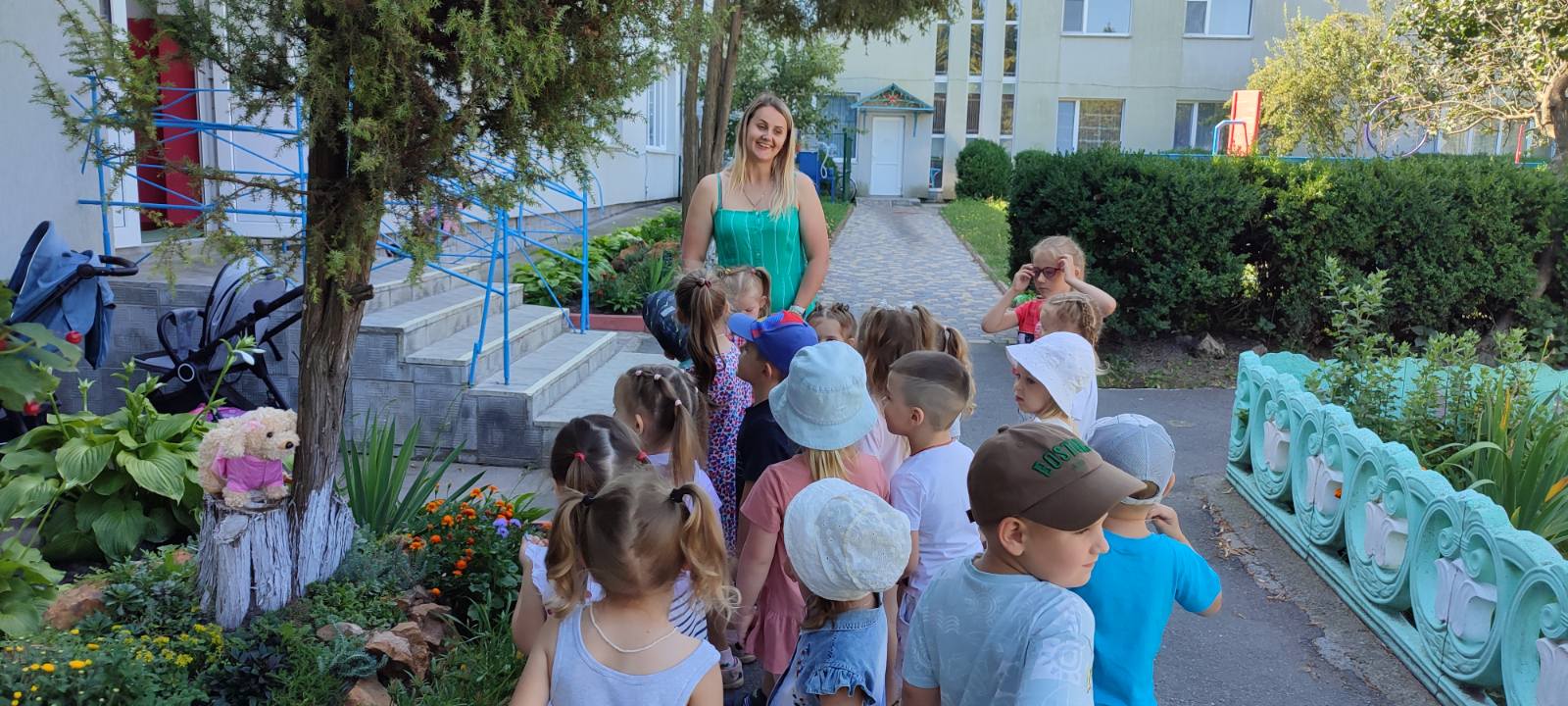 Фото без опису