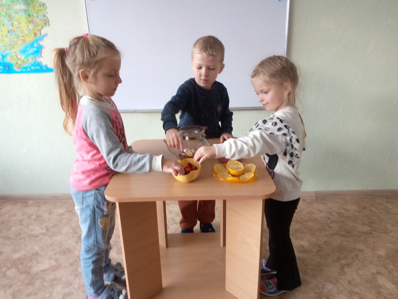 Фото без опису