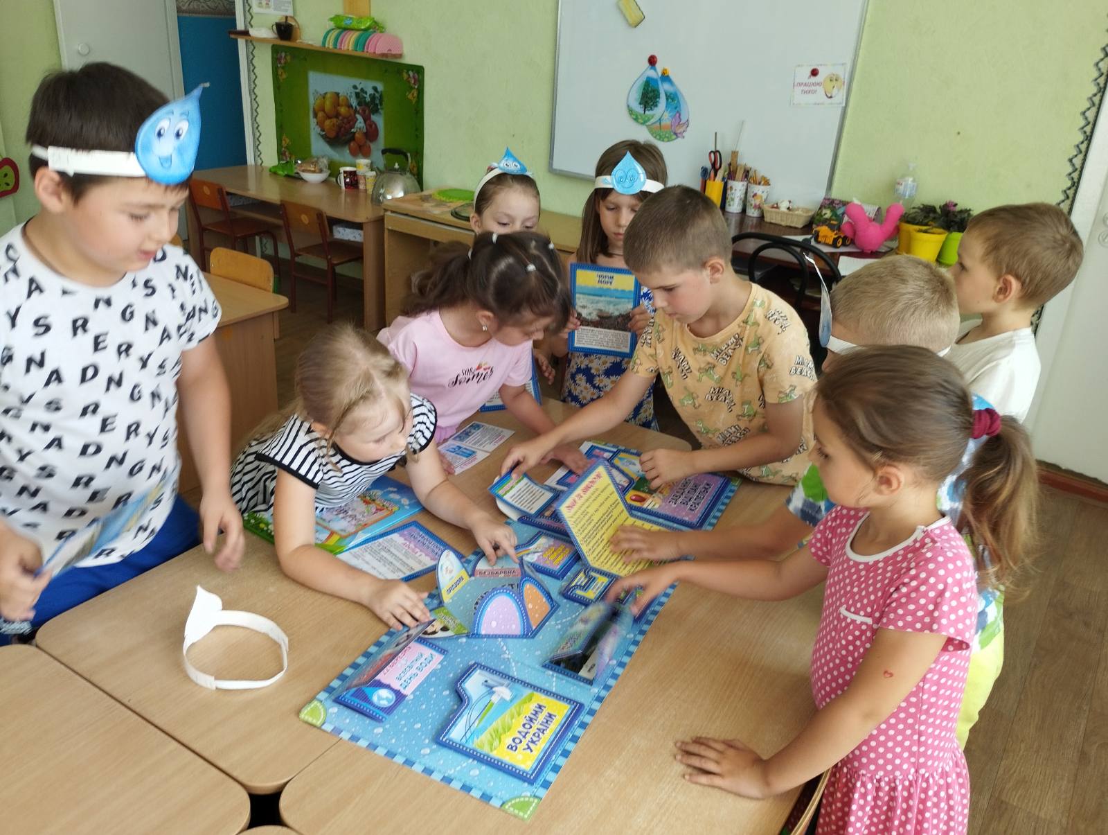 Фото без опису