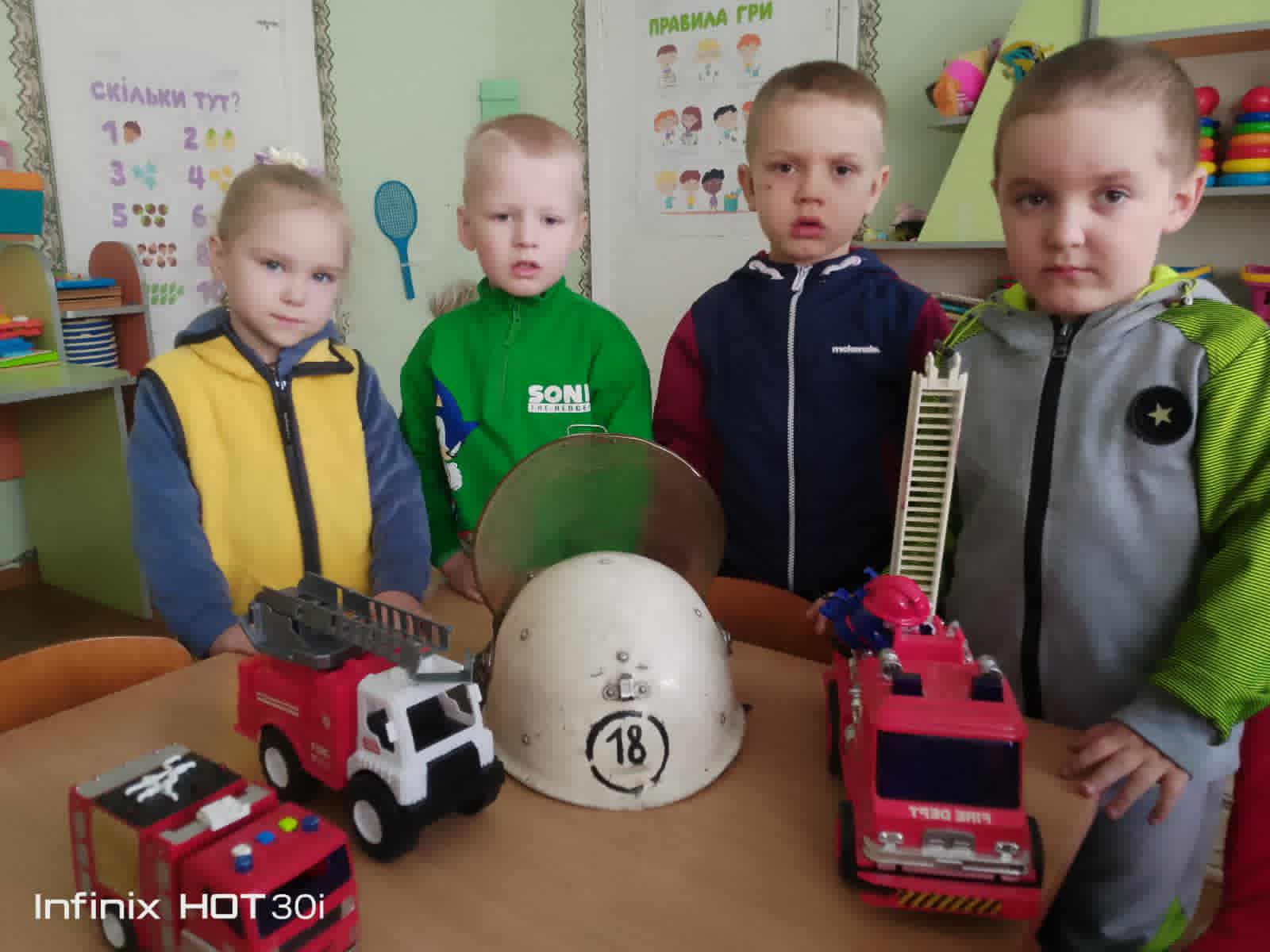 Фото без опису
