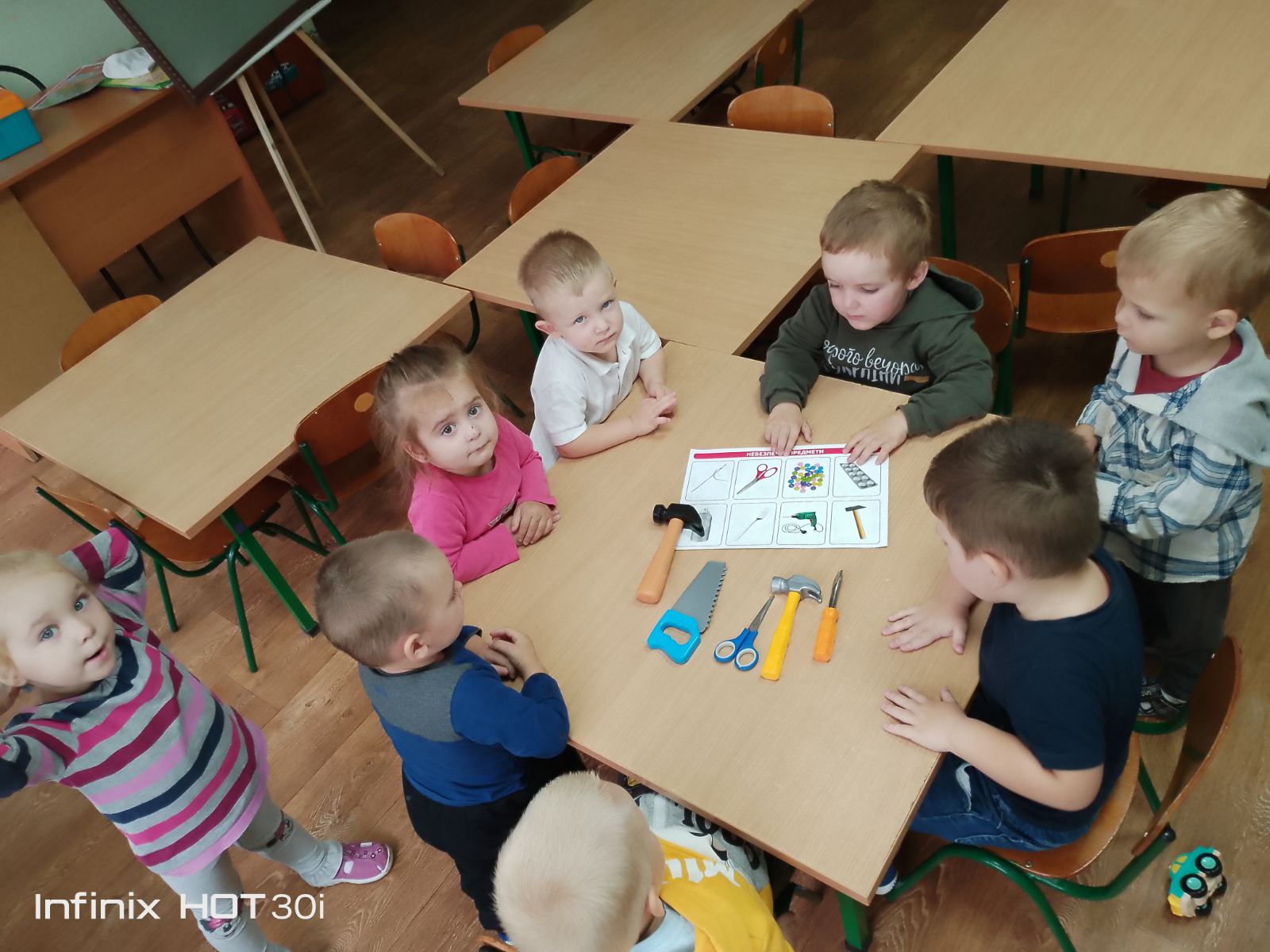 Фото без опису