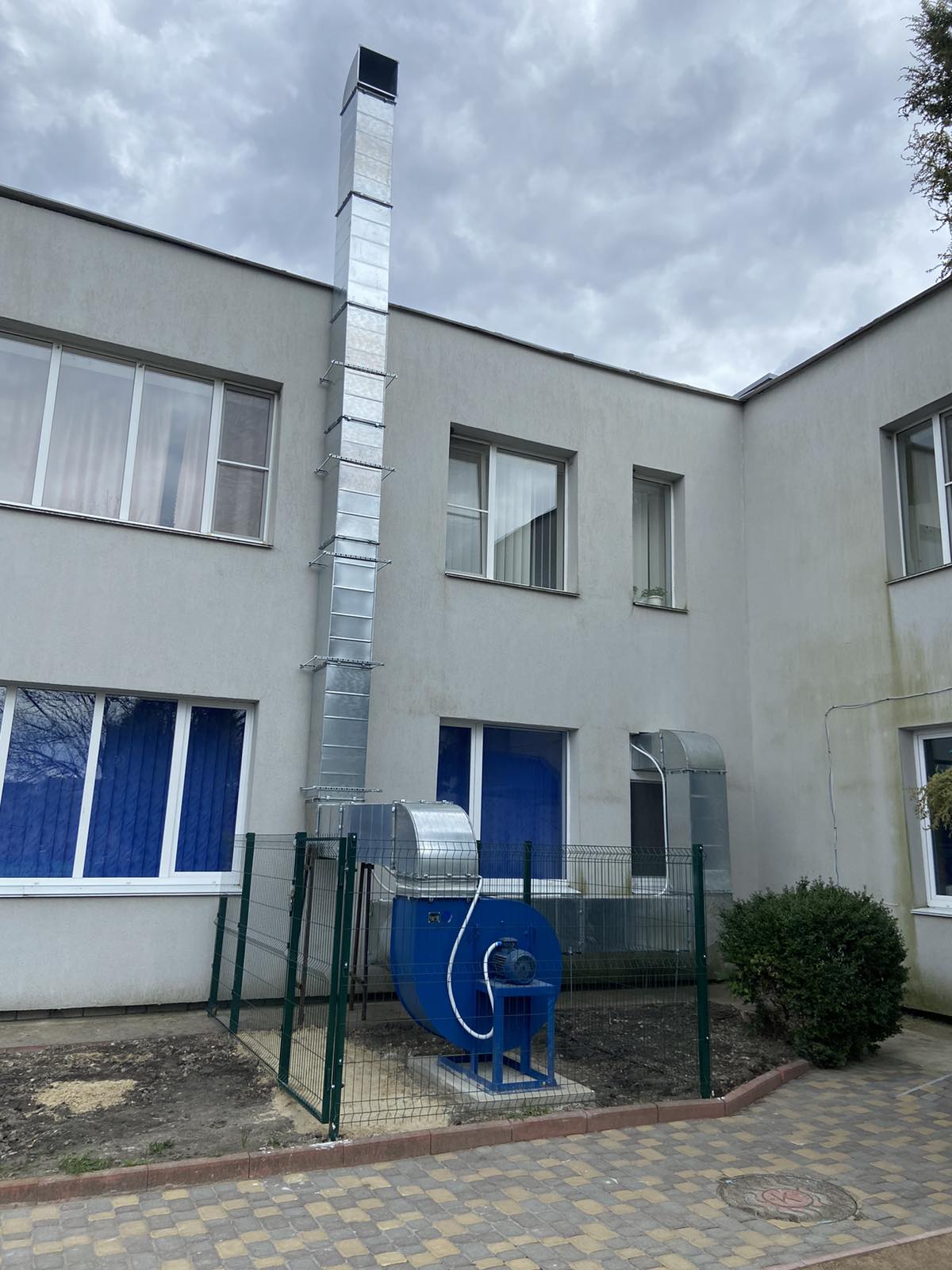 Фото без опису