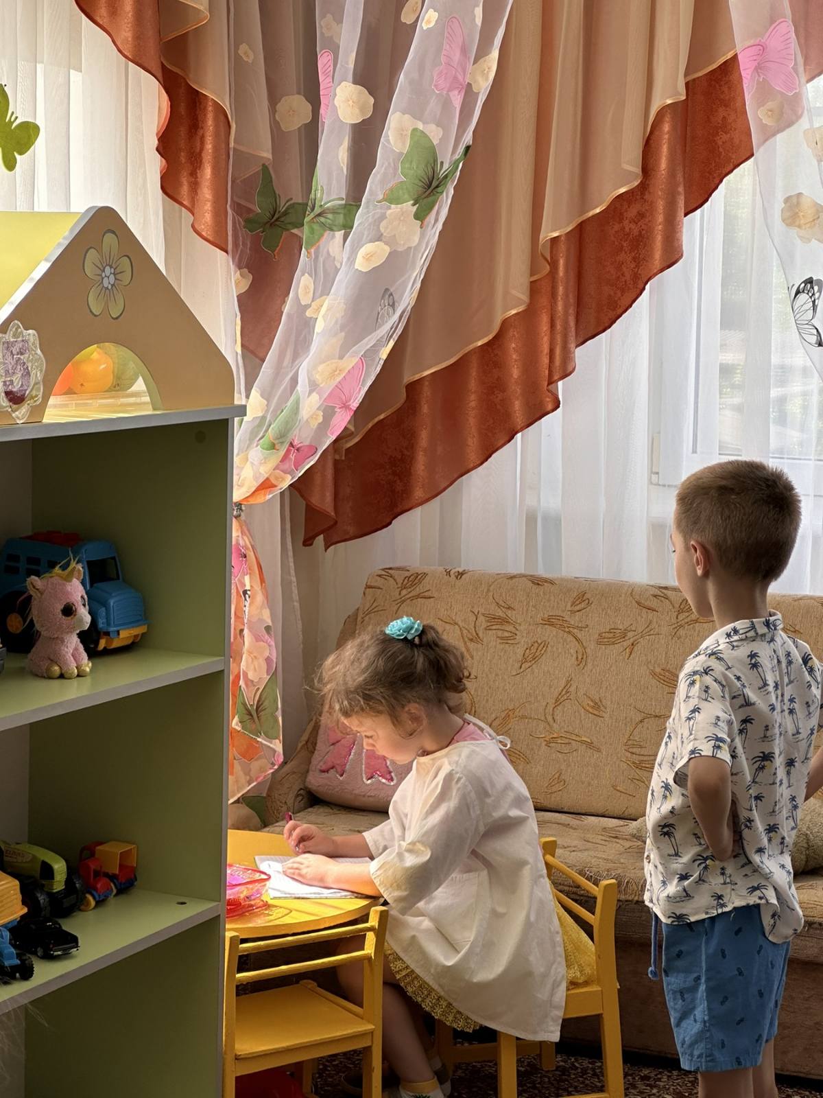 Фото без опису