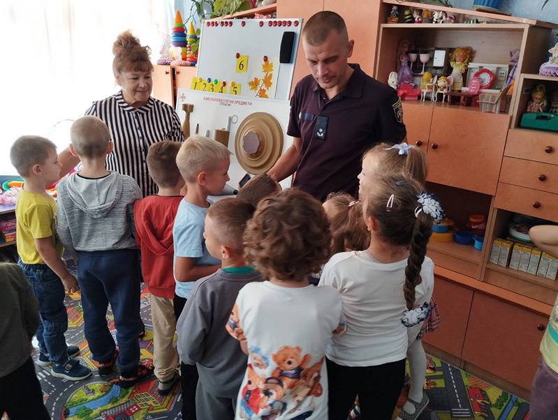 Фото без опису