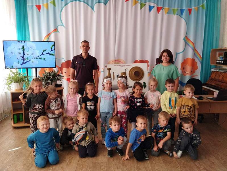 Фото без опису