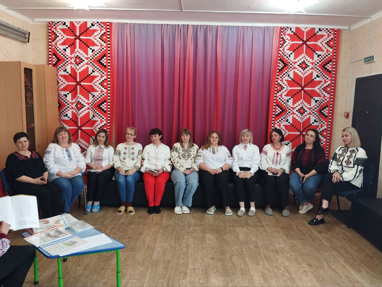 Фото без опису