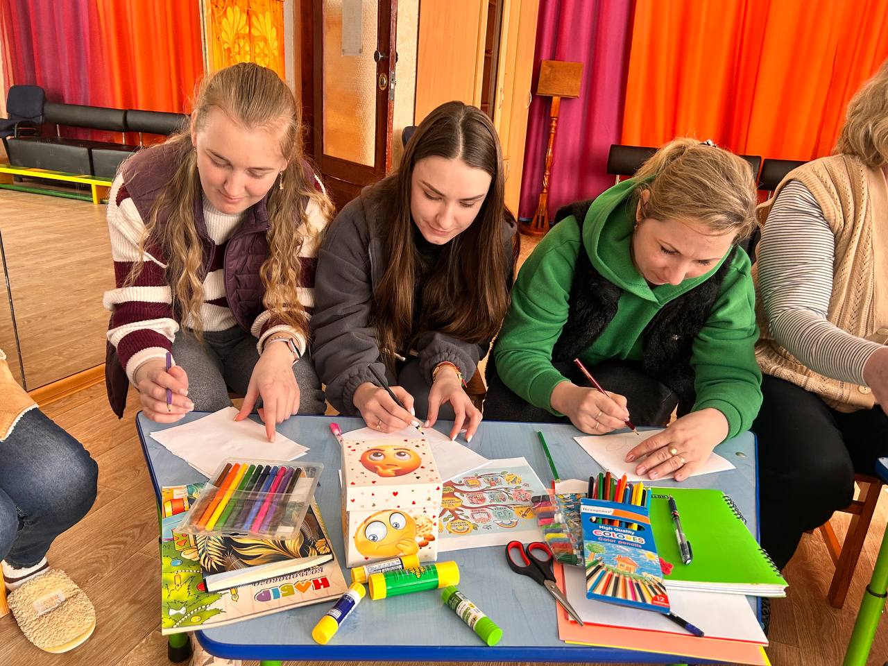 Фото без опису