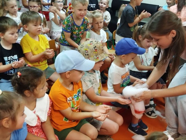 Фото без опису