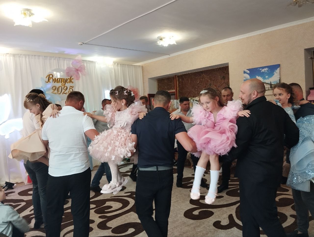 Фото без опису