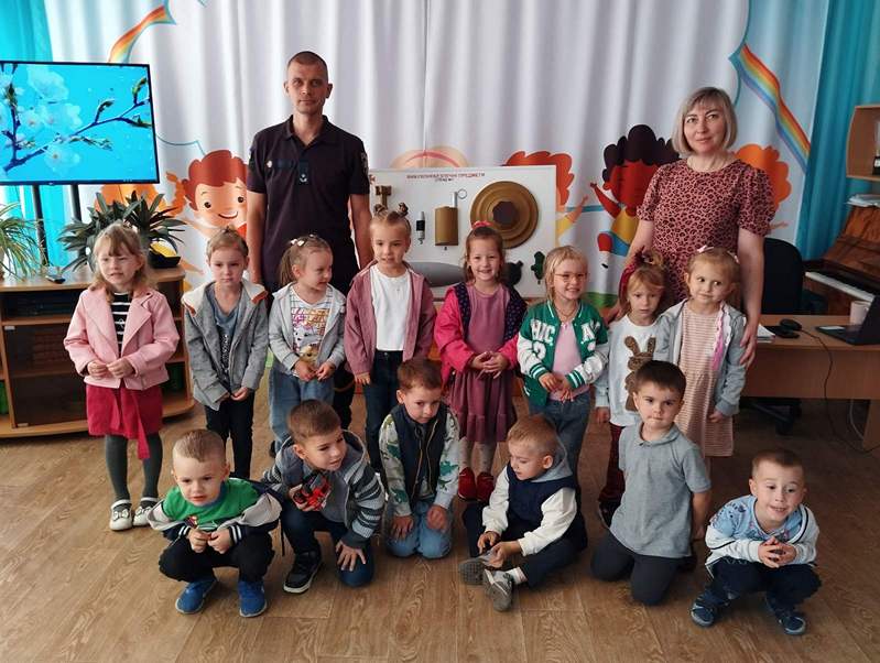 Фото без опису