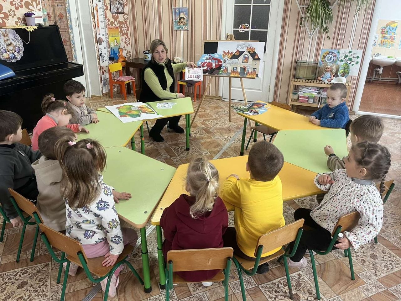 Фото без опису