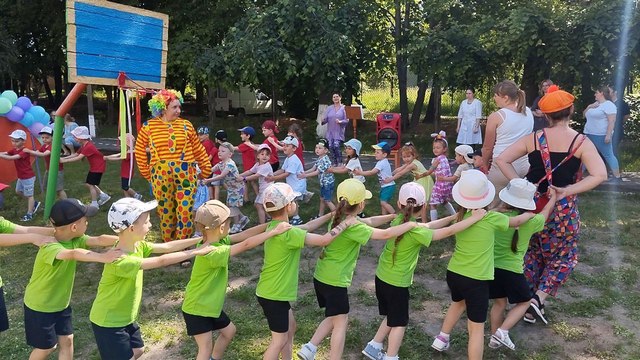 Фото без опису