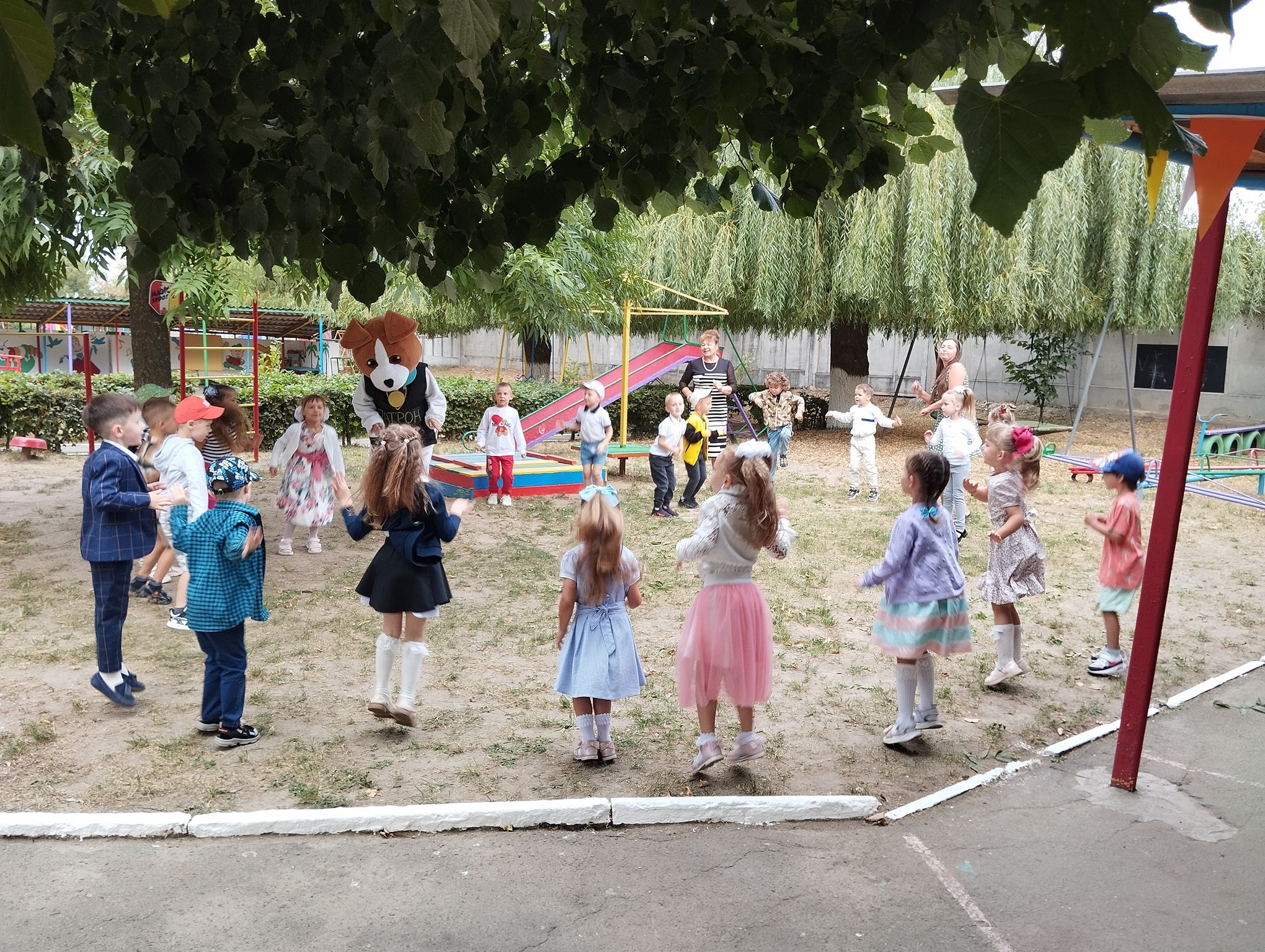 Фото без опису