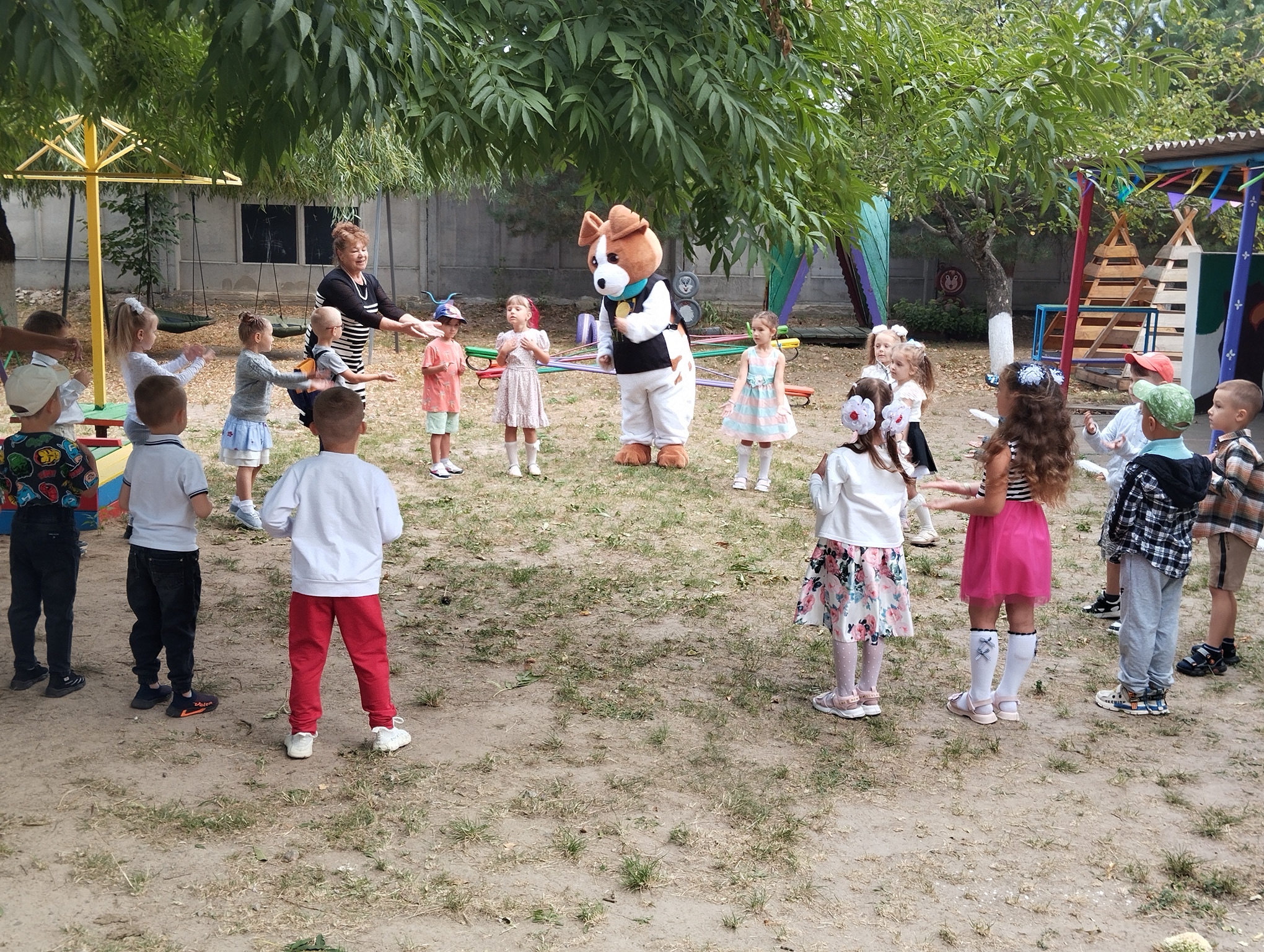 Фото без опису