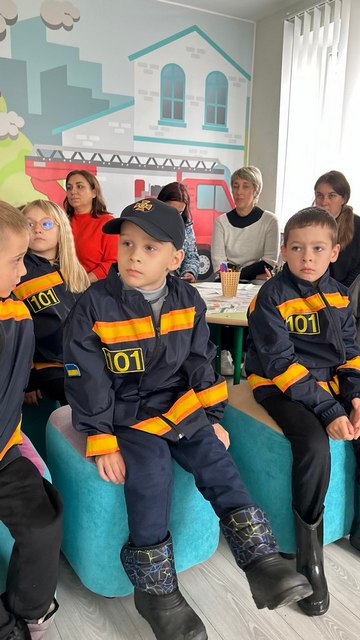 Фото без опису