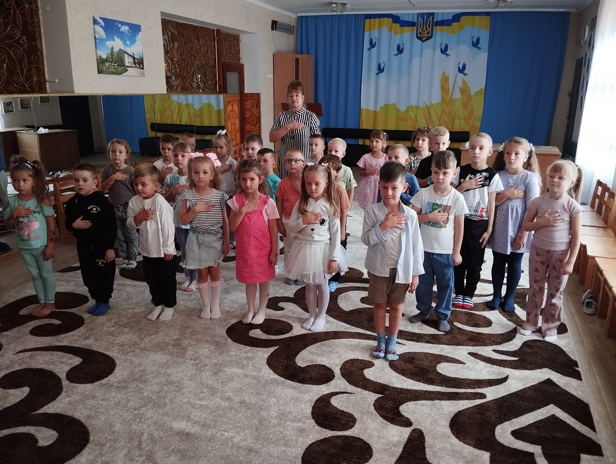 Фото без опису