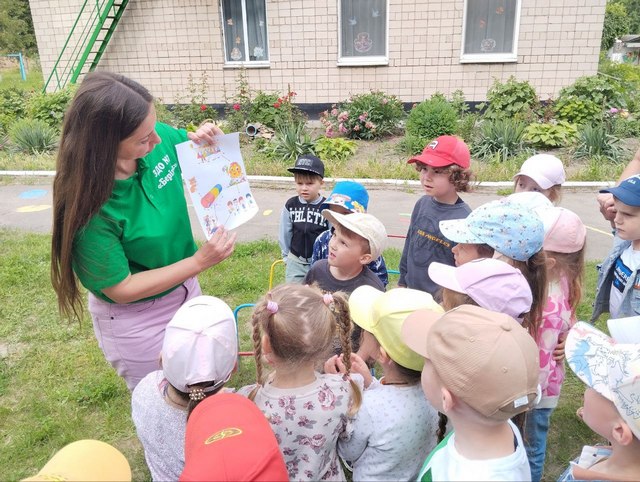 Фото без опису