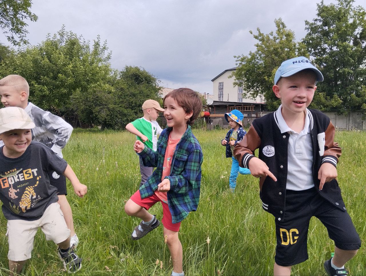 Фото без опису