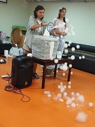 Фото без опису