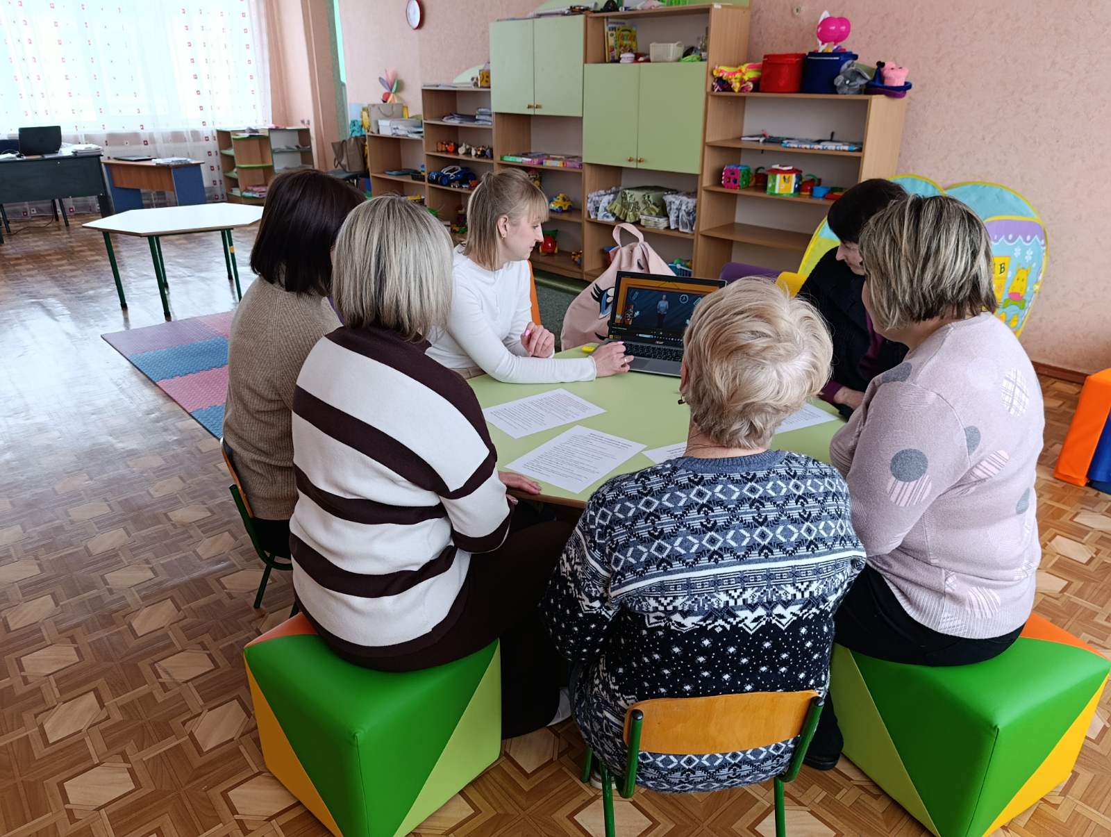 Фото без опису
