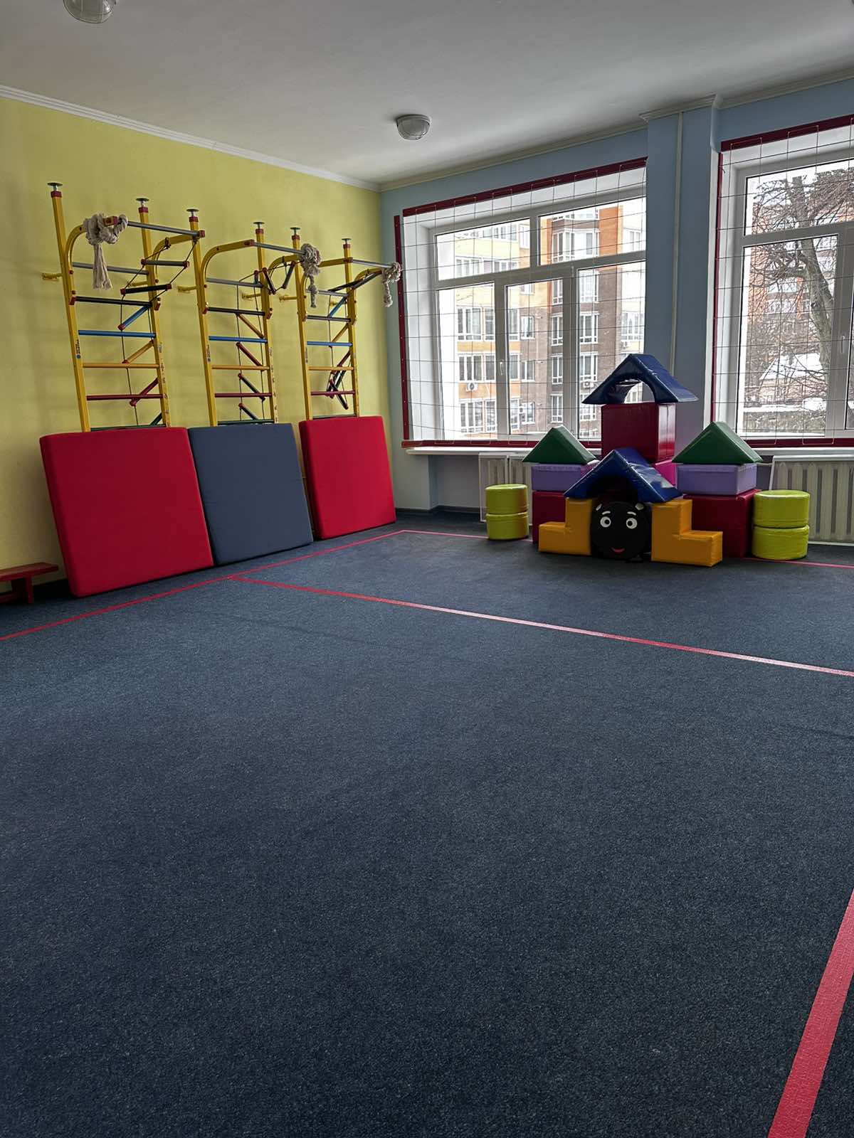 Фото без опису