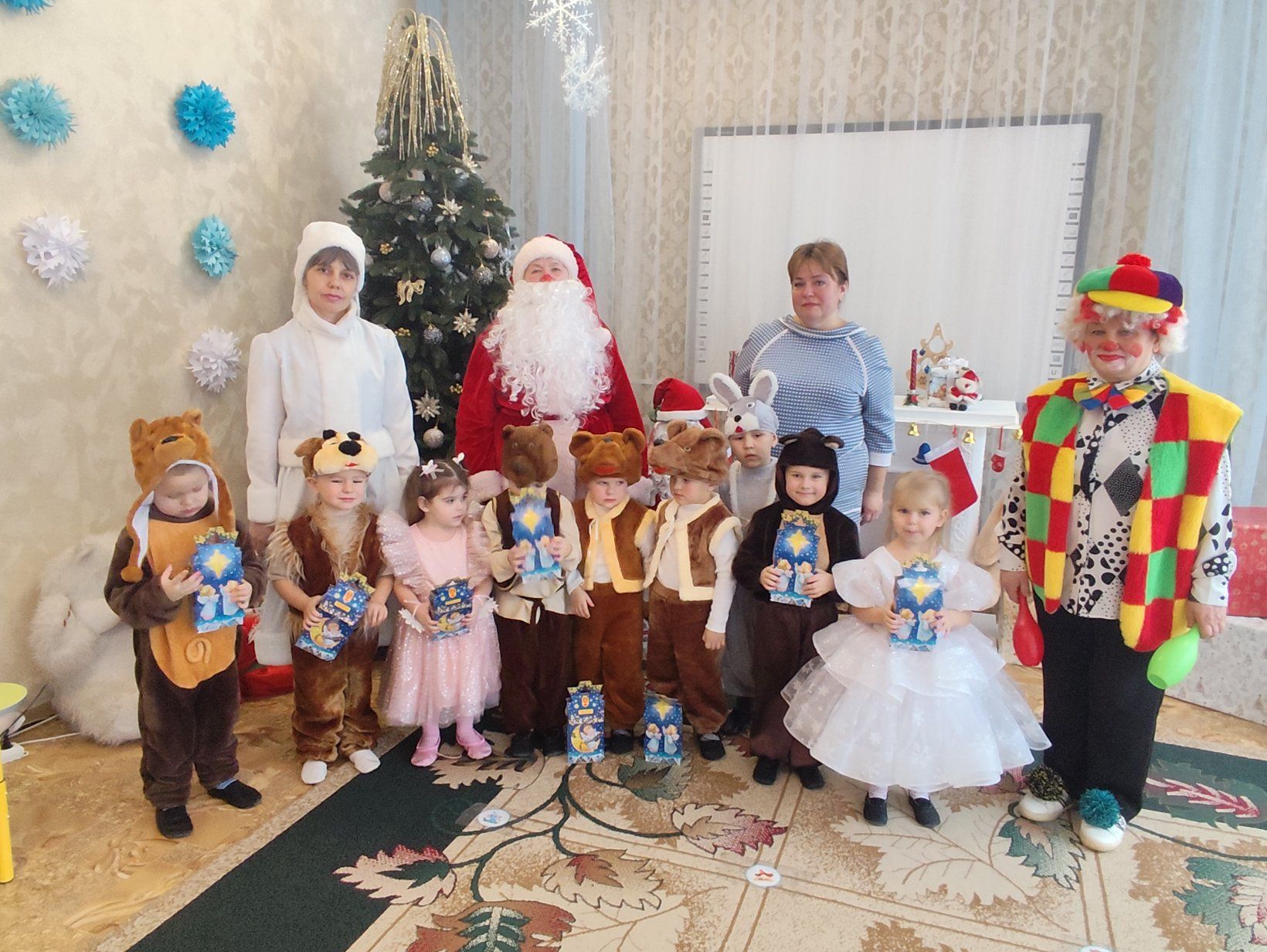Фото без опису