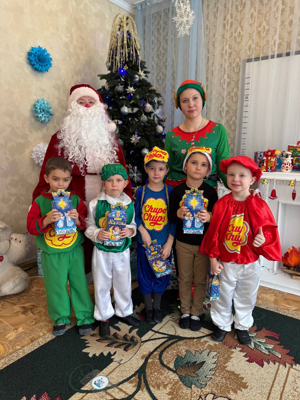 Фото без опису
