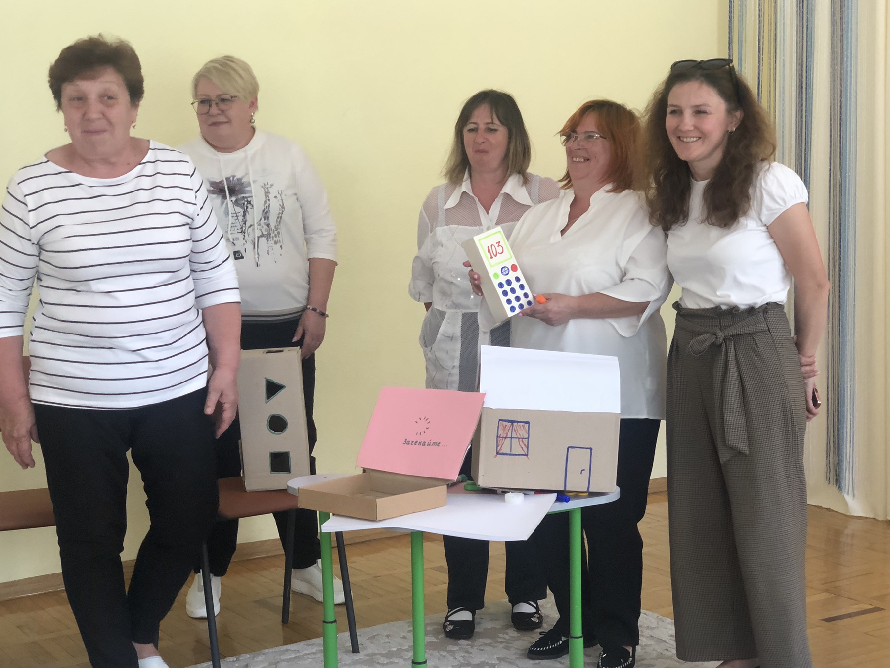 Фото без опису