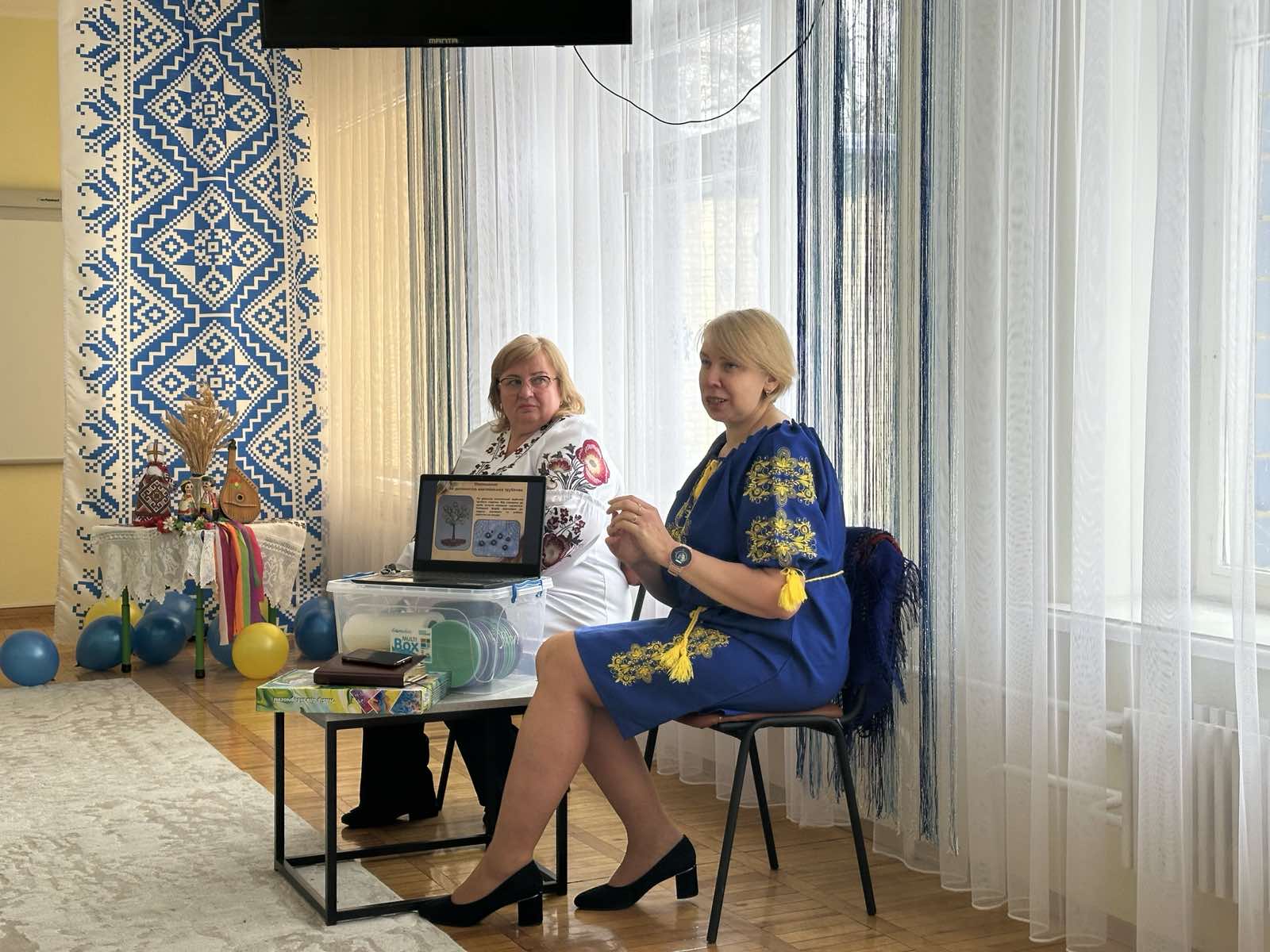 Фото без опису