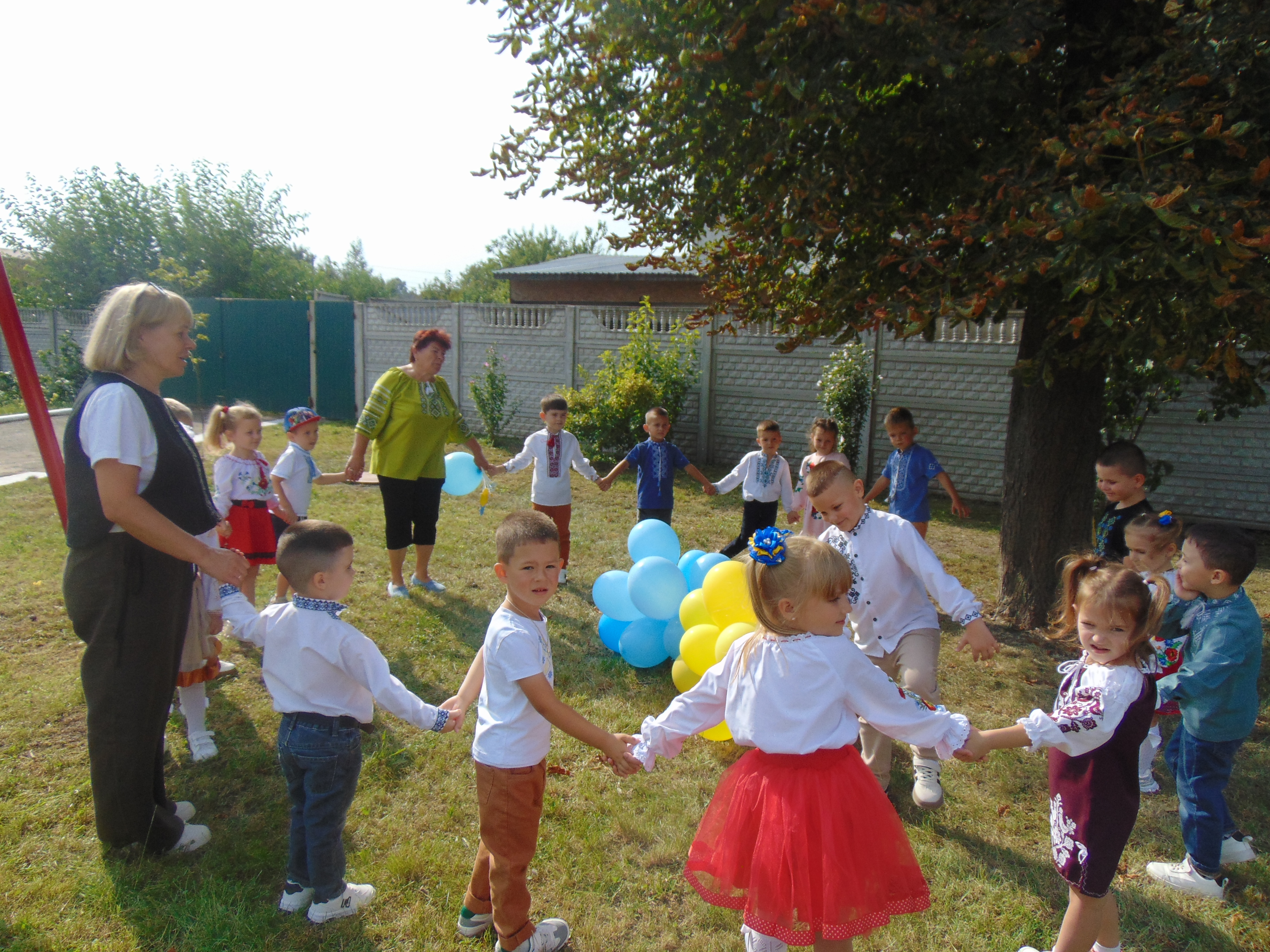 Фото без опису