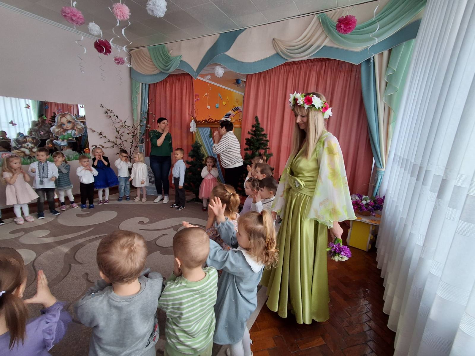 Фото без опису