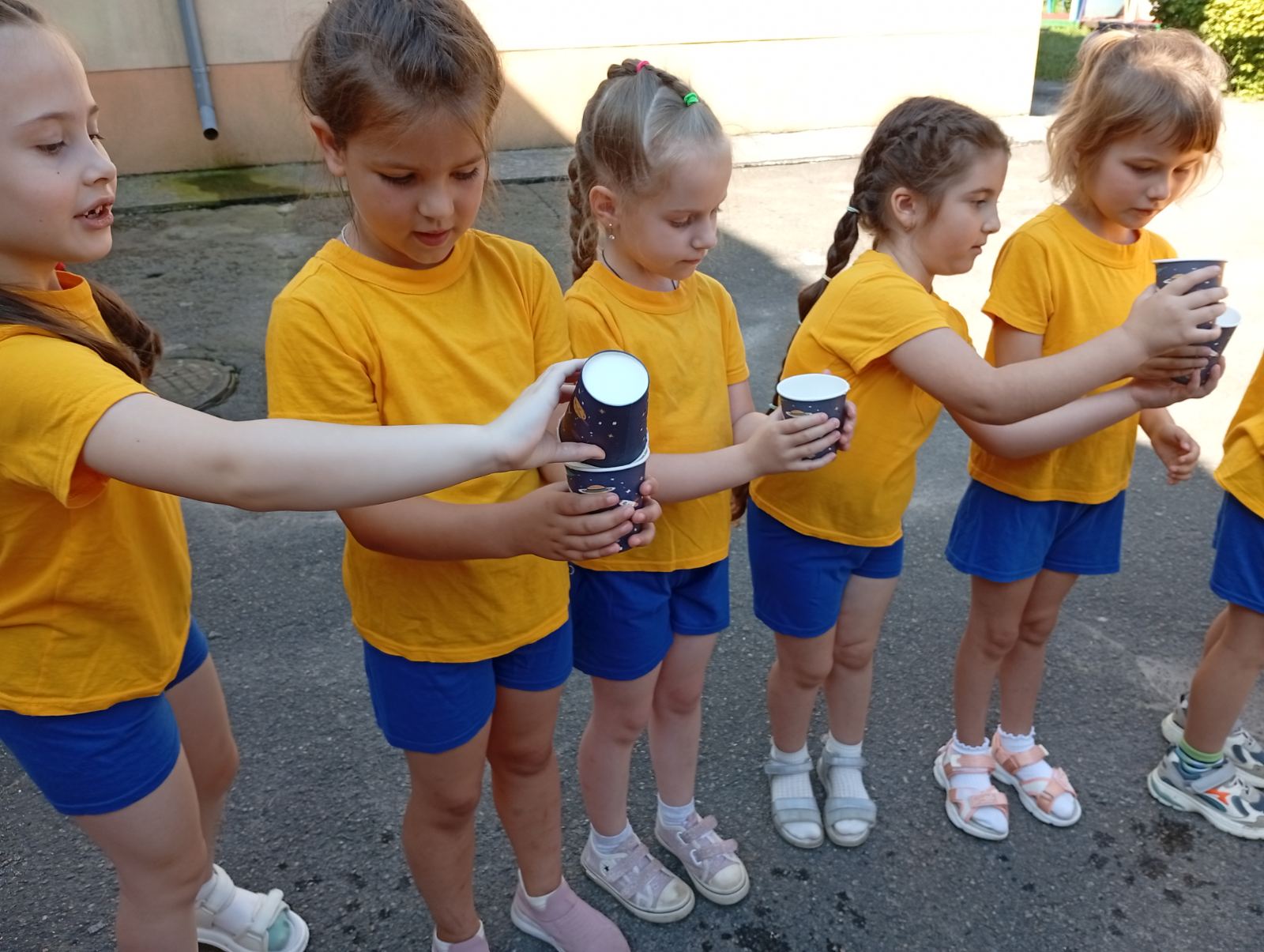 Фото без опису