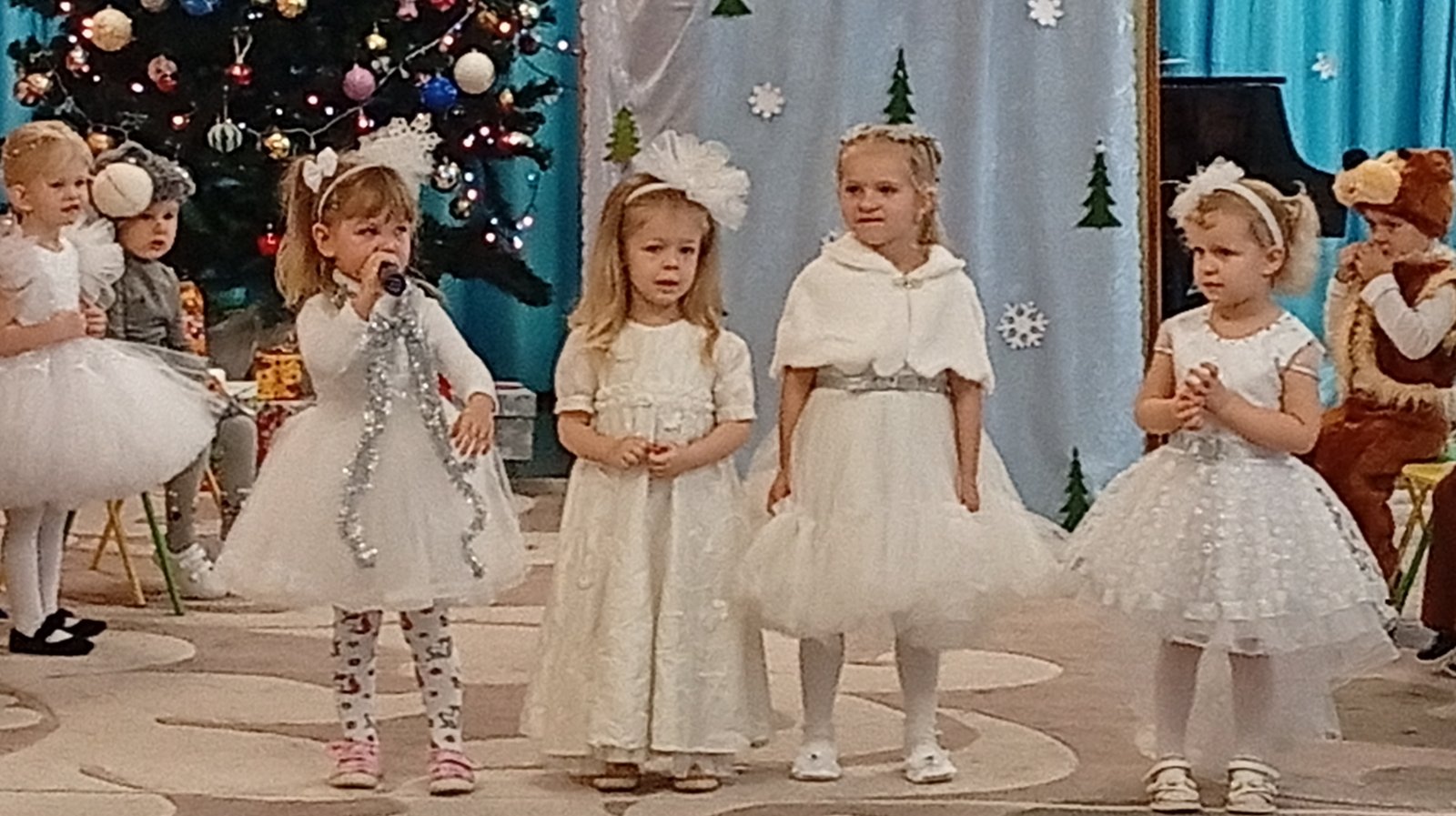 Фото без опису