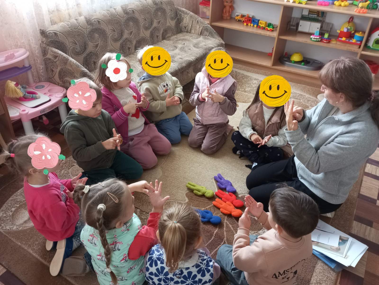 Фото без опису