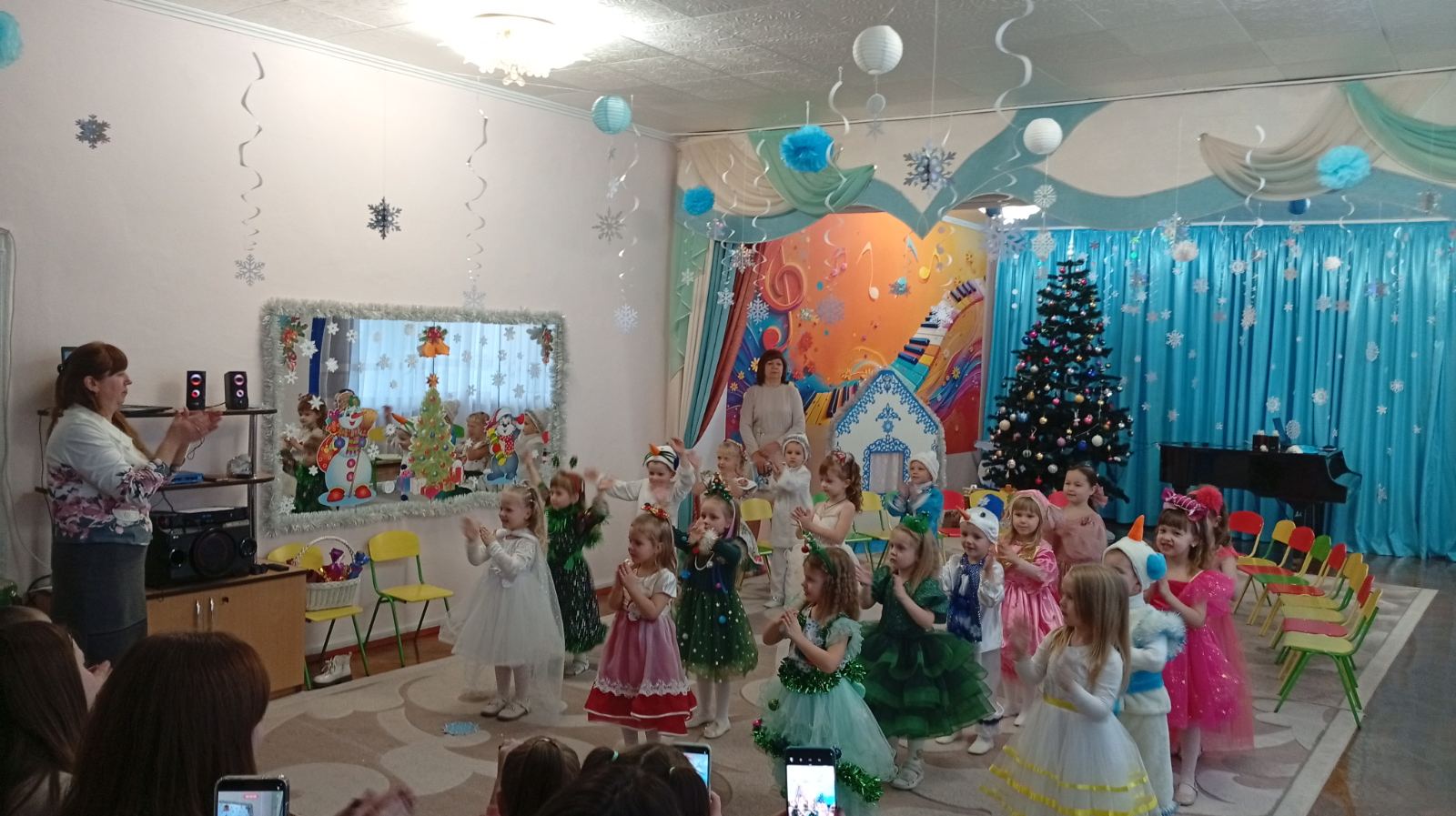 Фото без опису