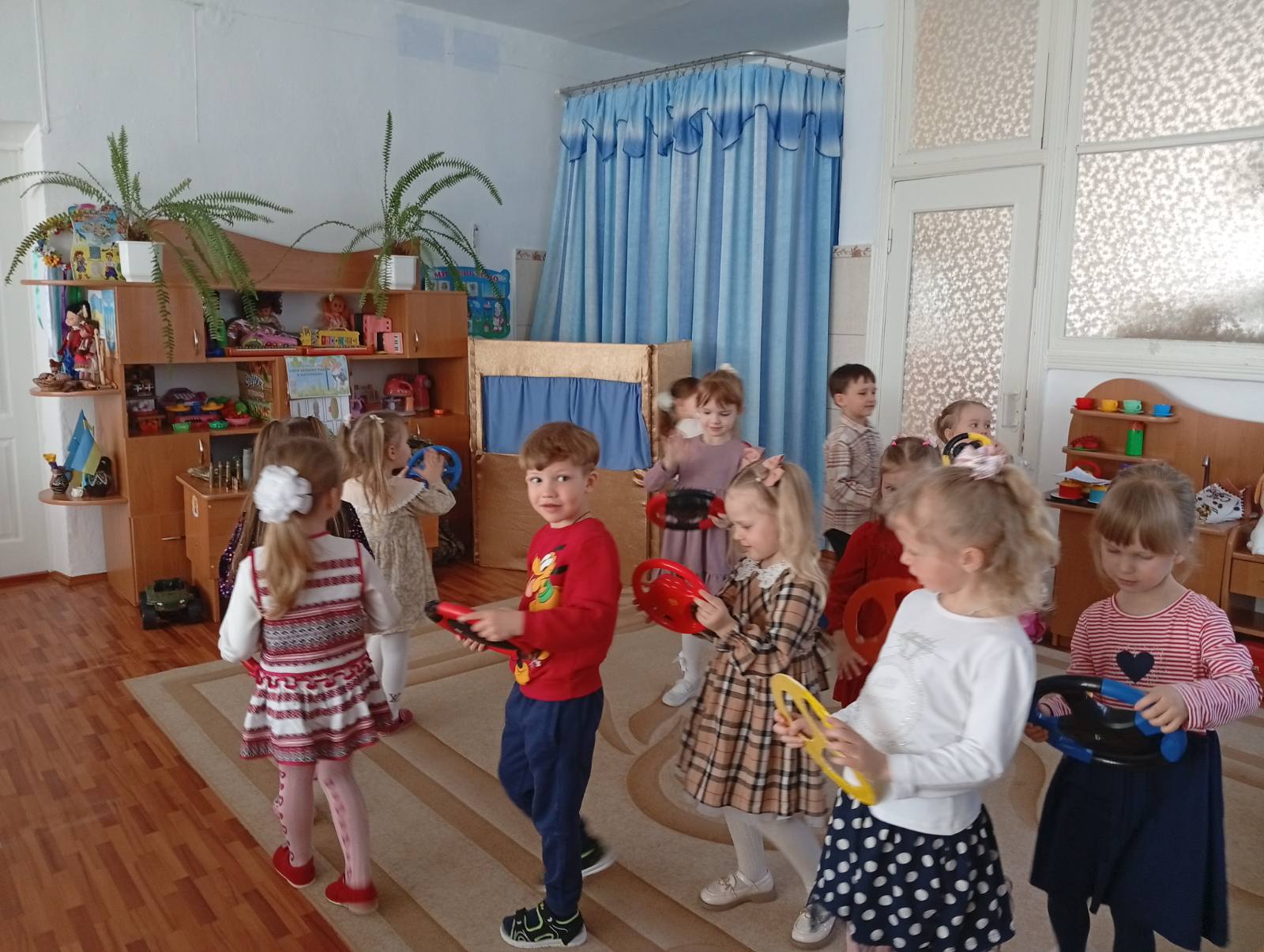 Фото без опису