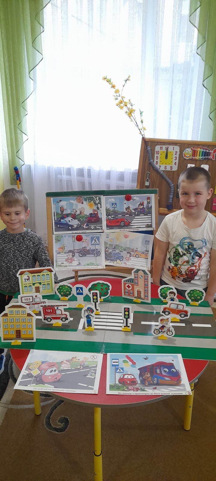 Фото без опису