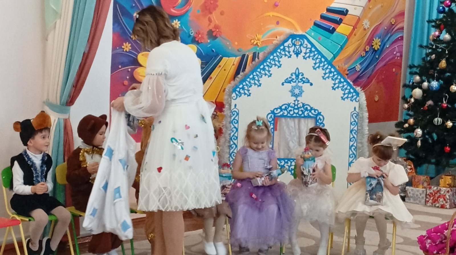 Фото без опису