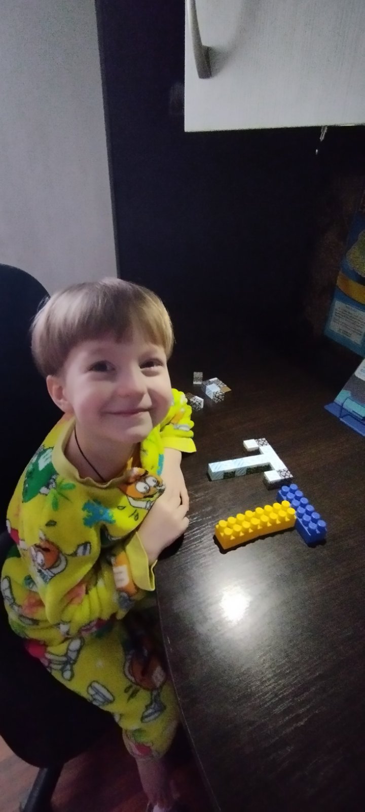 Фото без опису