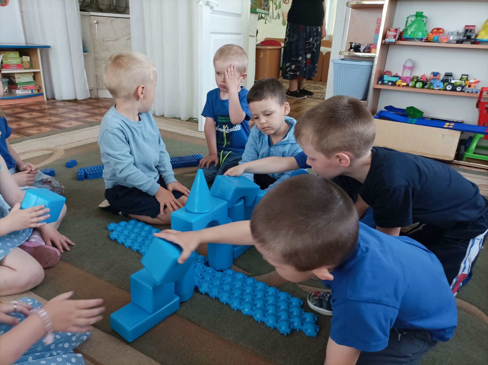 Фото без опису