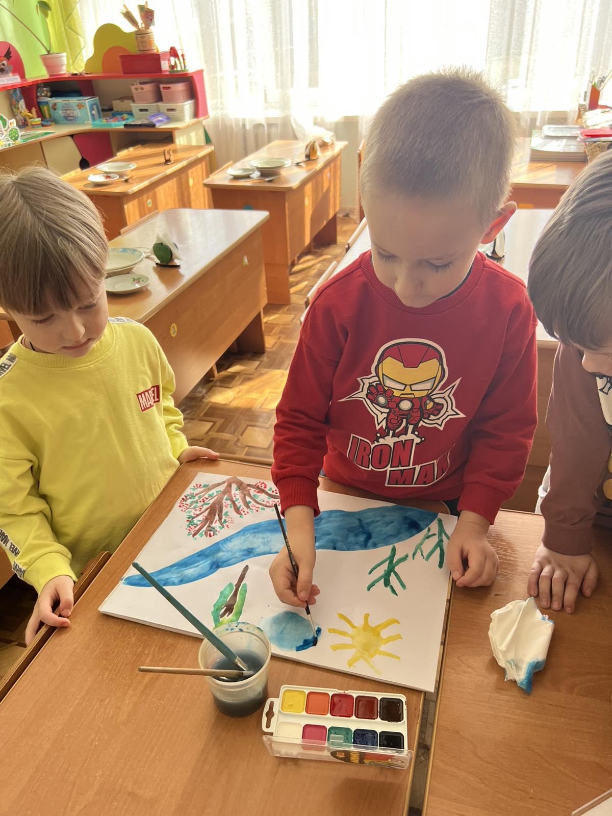 Фото без опису