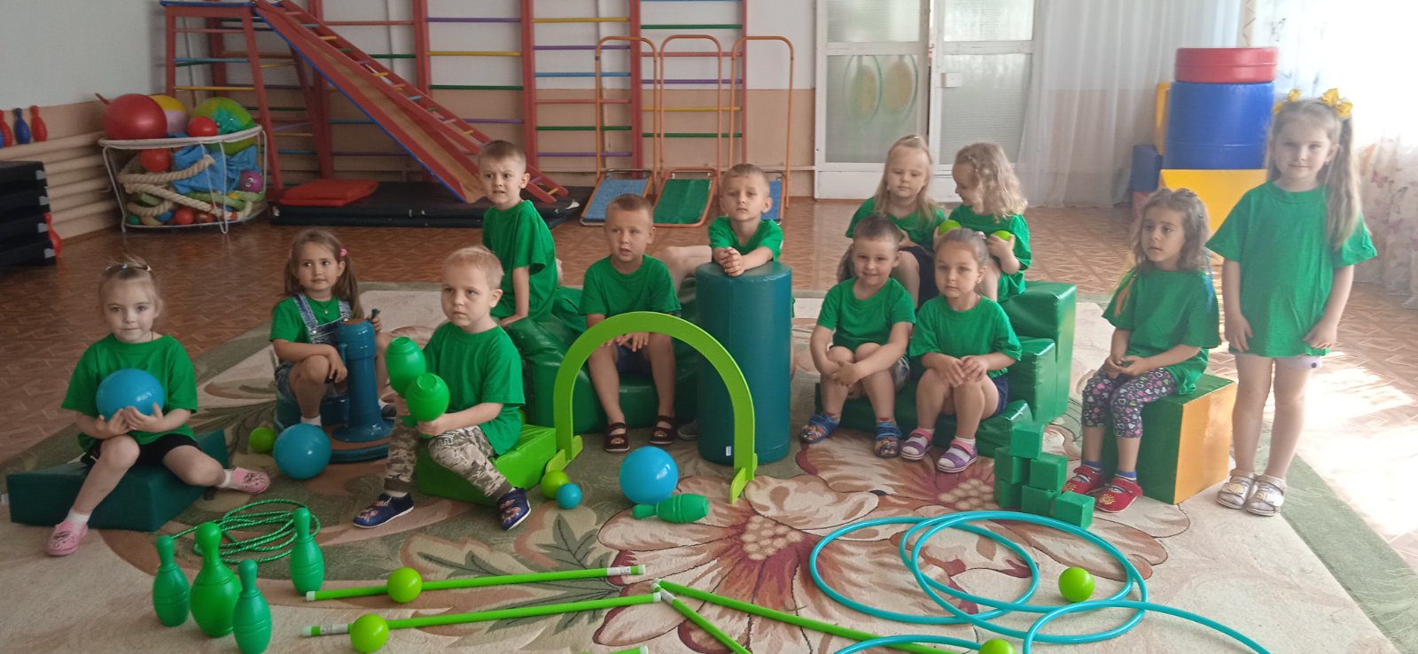 Фото без опису