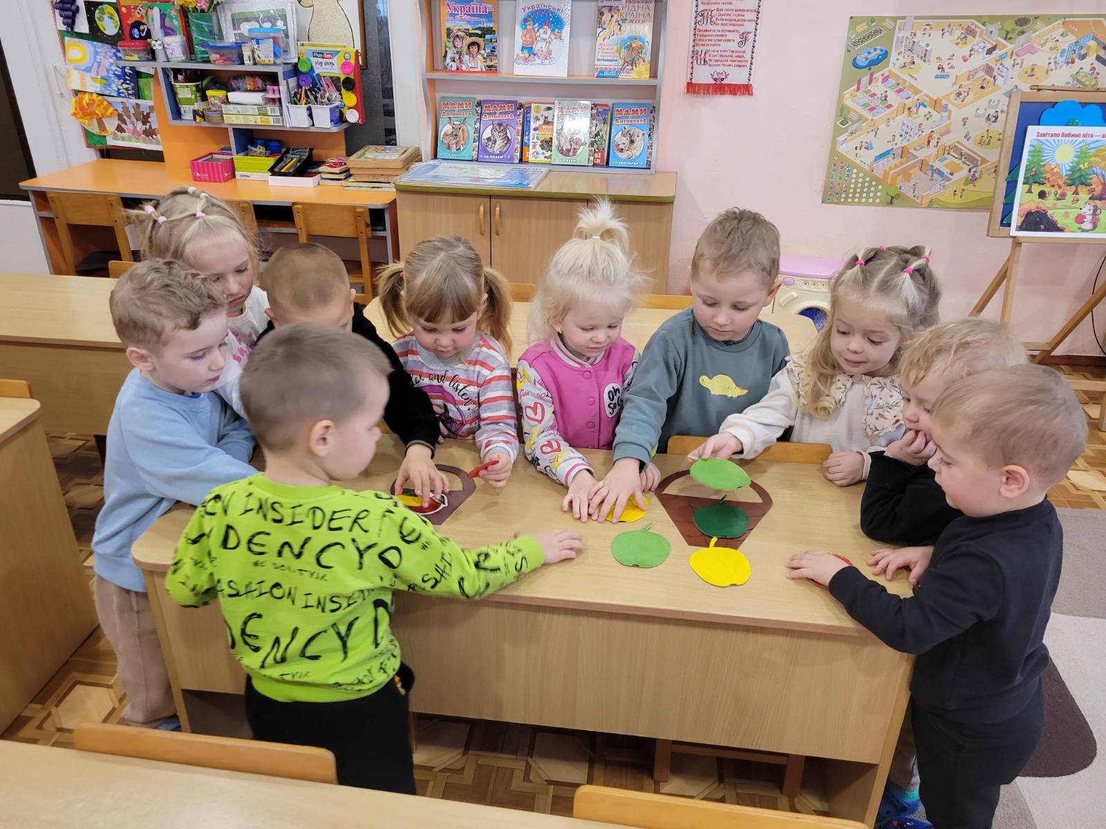 Фото без опису