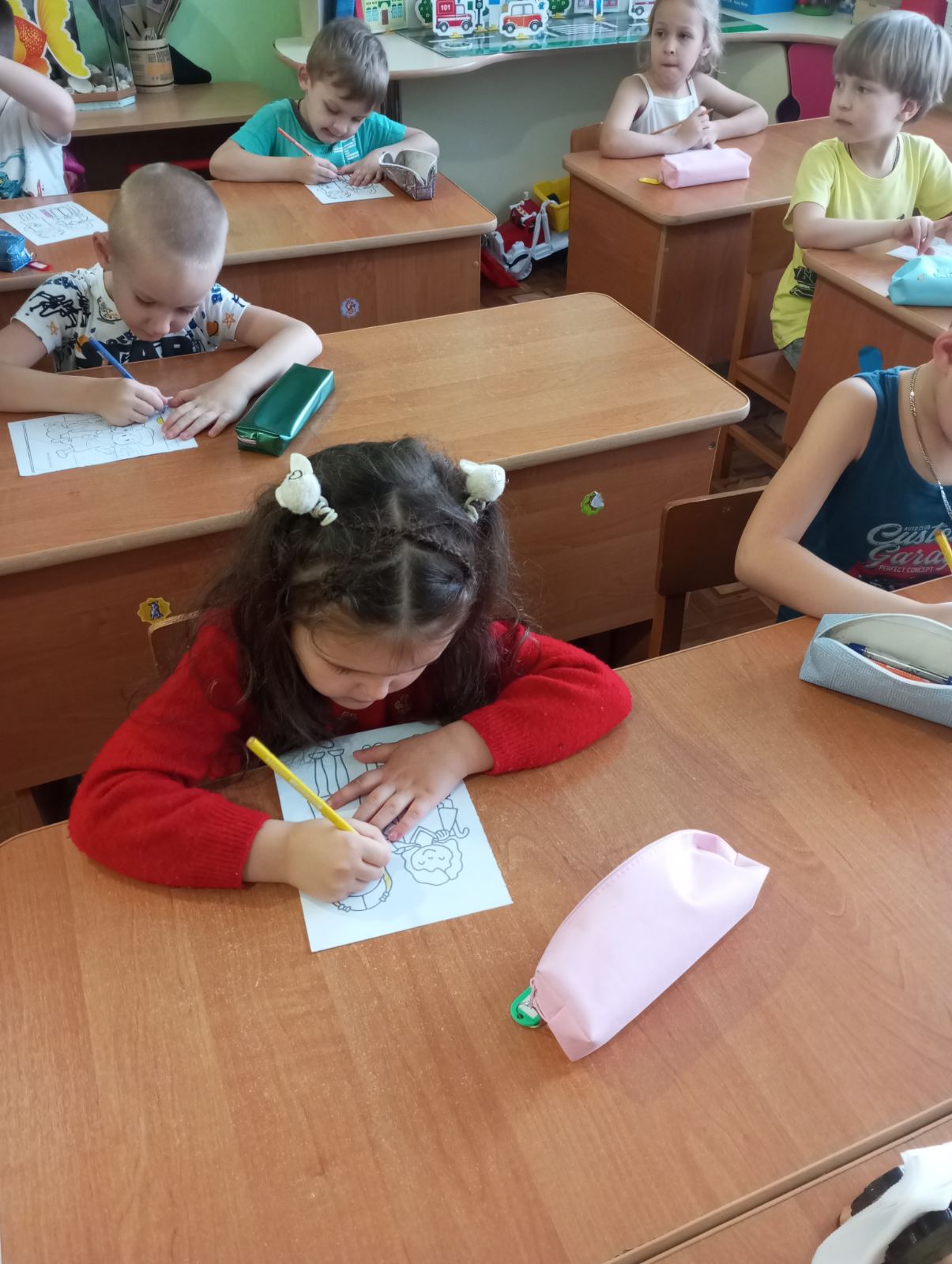 Фото без опису