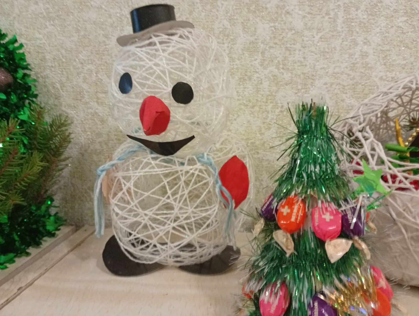 Фото без опису