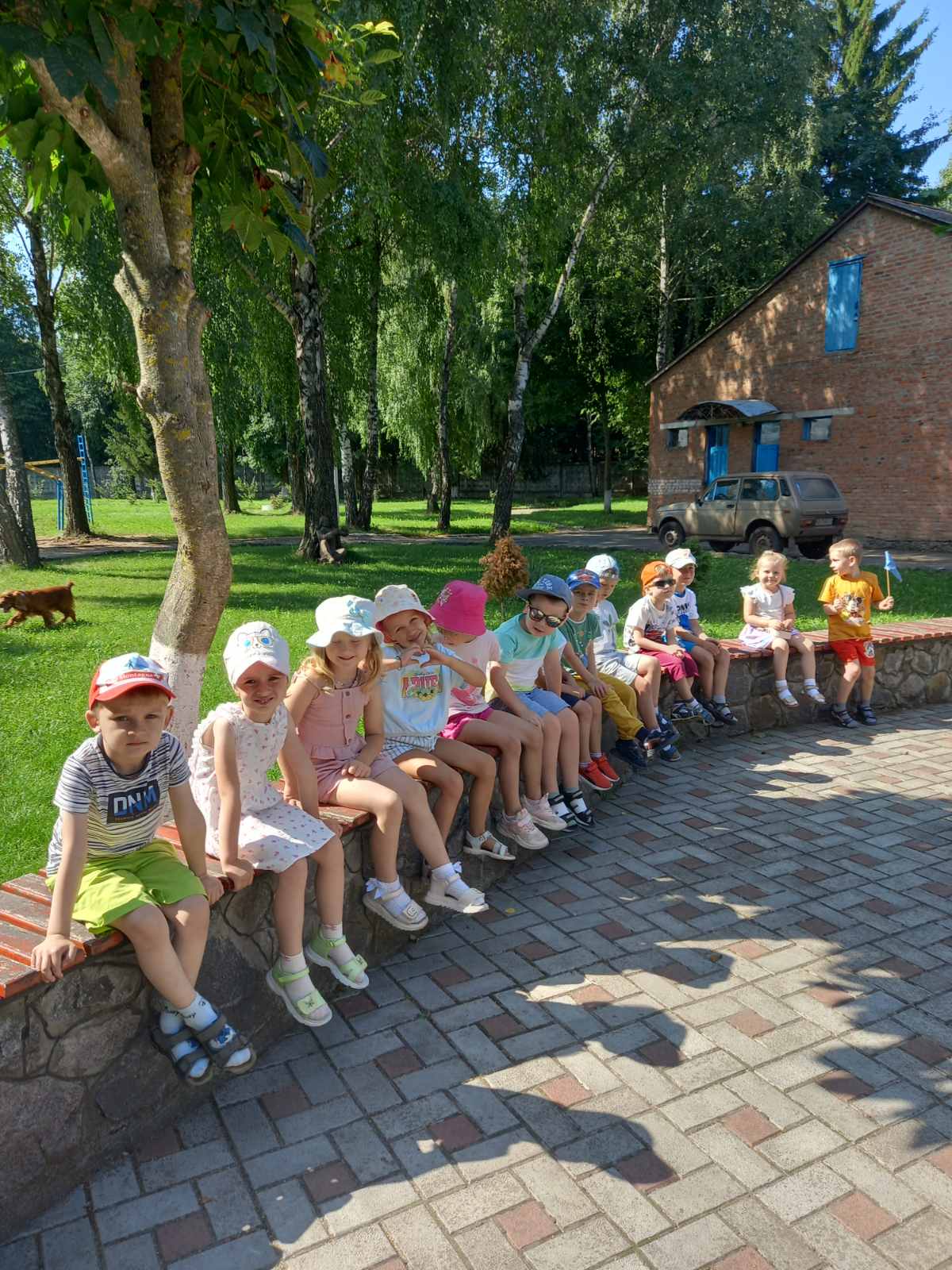 Фото без опису