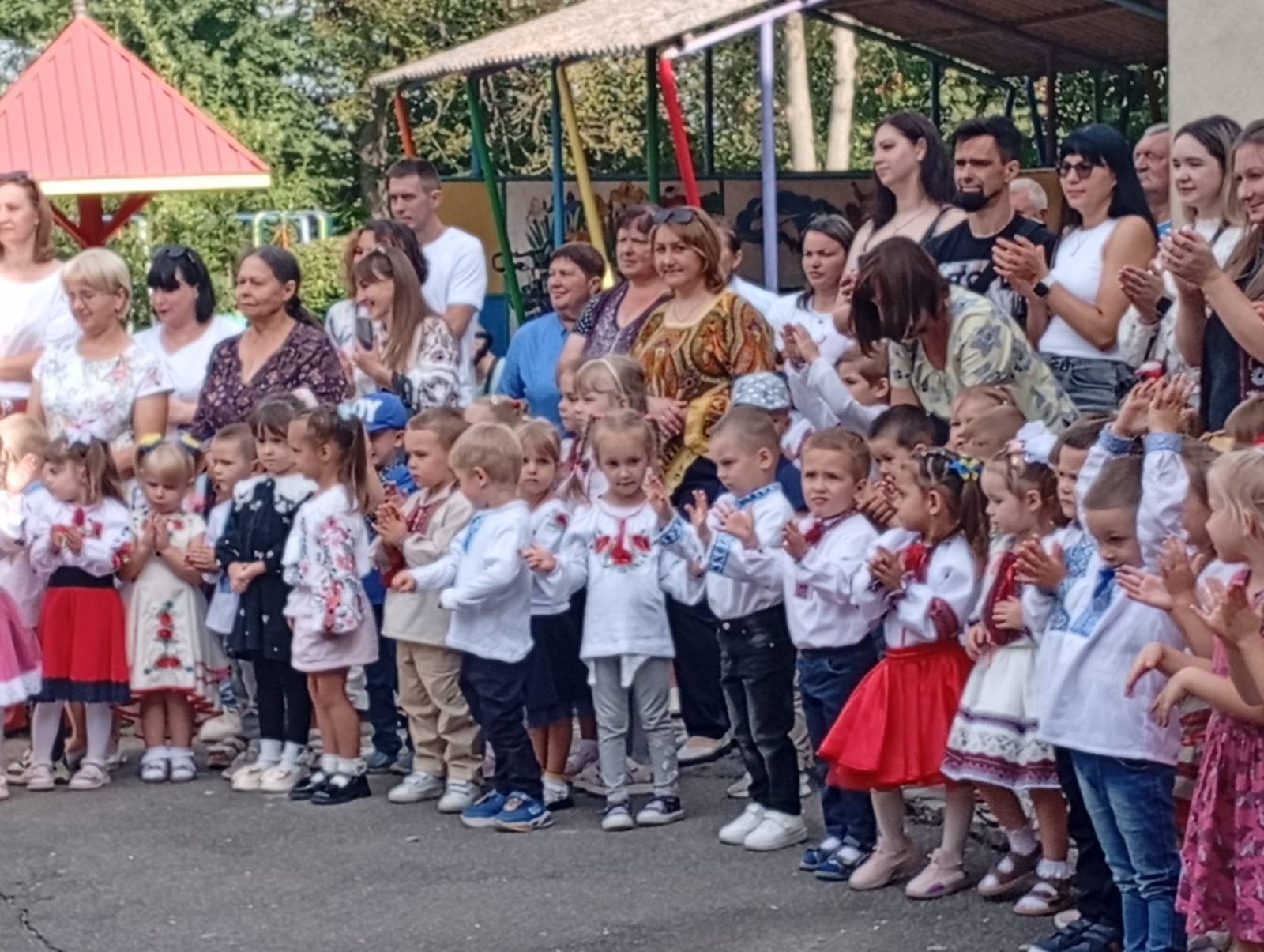 Фото без опису